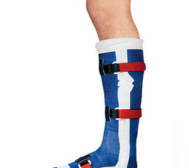 Wichtig ist, dass die Interimsversorgung, sei sie nun als gepolsterter Cast oder als orthopädischer Verbandsstiefel gearbeitet abwaschbar, gut zu desinfizieren und Witterungsbeständig sein muss